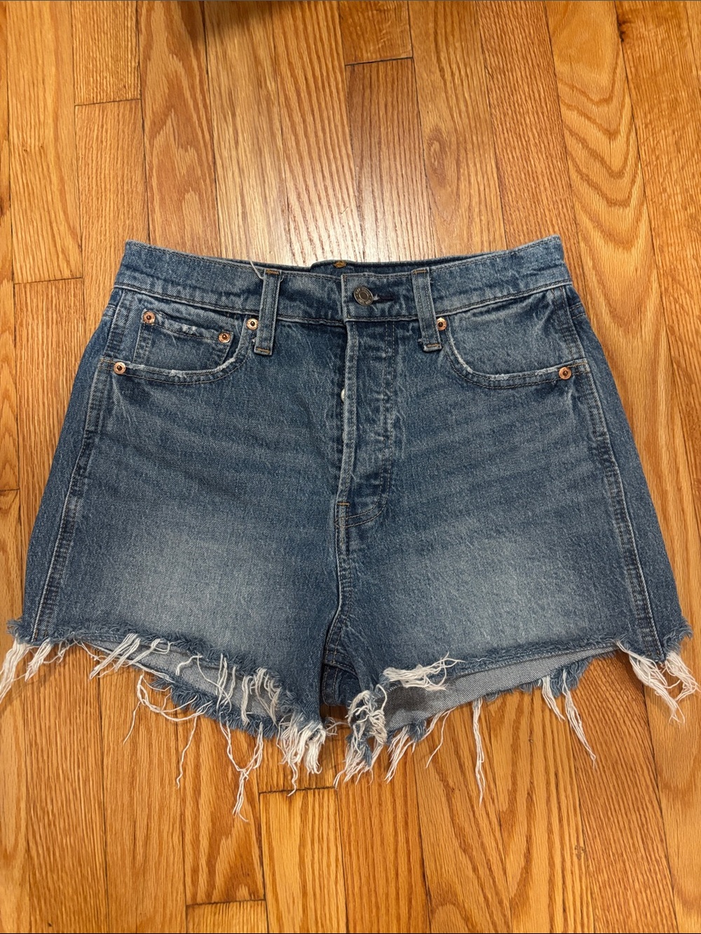 GAP High-Waist Denim Shorts, Blue size 27
